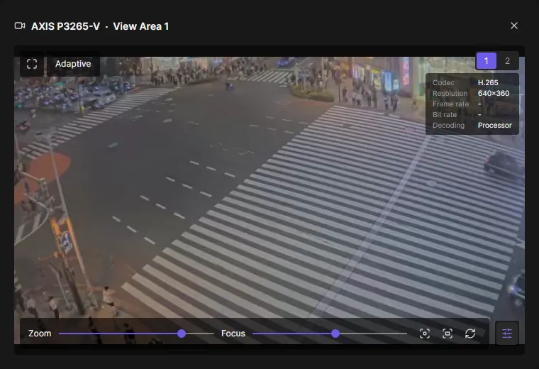 Live preview with fullscreen, quality, the source buttons, the details and the zoom and focus bar